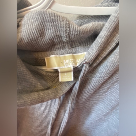 Michael Kors Sweater Size Large - Picture 5 of 5